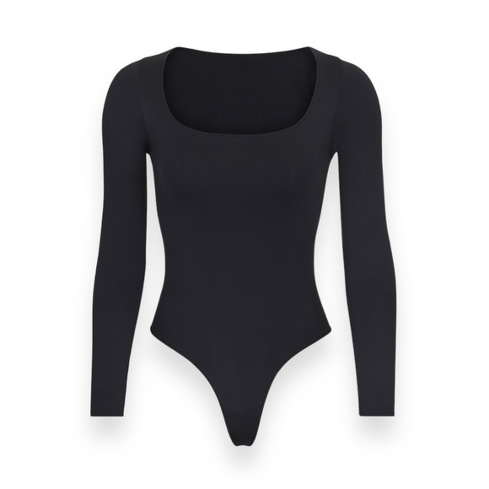 SKIMS Essential Long Sleeve Scoop Neck Bodysuit in Onyx